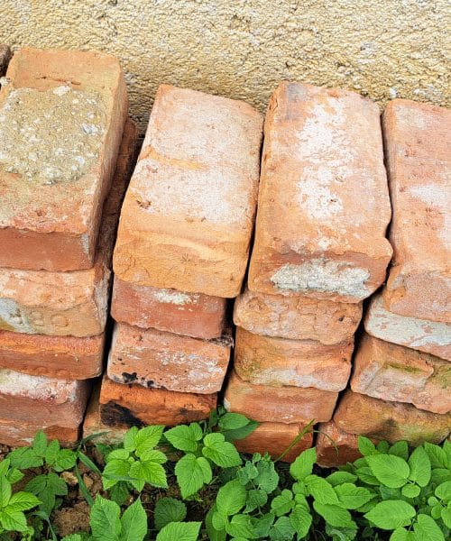 Te stare opeke ne meči proč – doma lahko narediš nekaj res posebnega