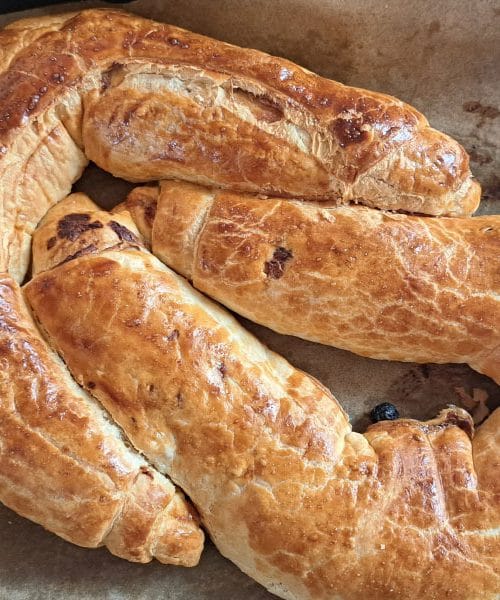 Nimate dovolj velikega pekača za štrudl? Zložite ga v tej obliki!