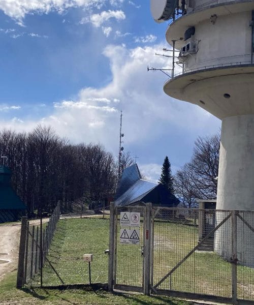 Trdinov vrh: Med Slovenci in Hrvati, med nevihto in tišino – ideja za izlet