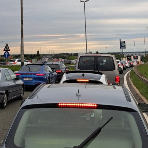 Konec tedna gneča na cestah proti Hrvaški, praznik v tujini bo napolnil ceste