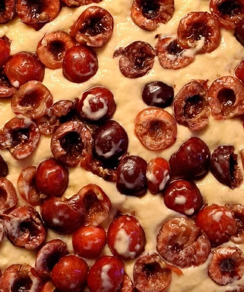 Ta recept za češnjevo pito bo osvojil vse generacije
