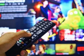 Na šestih TV programih od 31. avgusta oglasov pri ogledu za nazaj ne bo mogoče preskočiti
