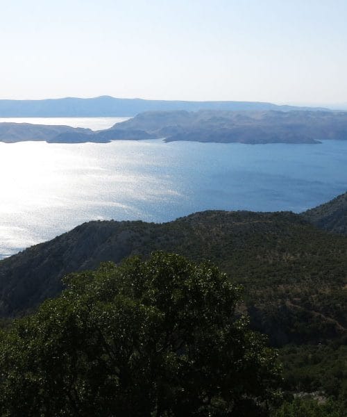 Najlepše motoristične ceste po Hrvaški: pet tras, ki navdušujejo tudi najbolj izkušene motoriste