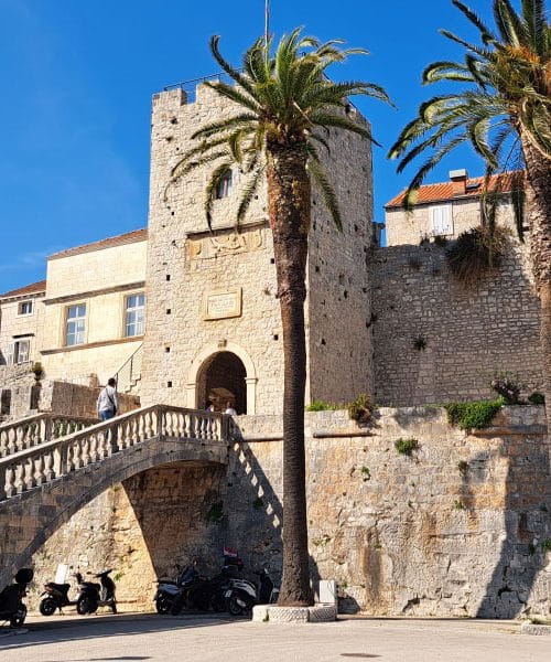 Niste bili na Korčuli, če niste obiskali teh stopnic