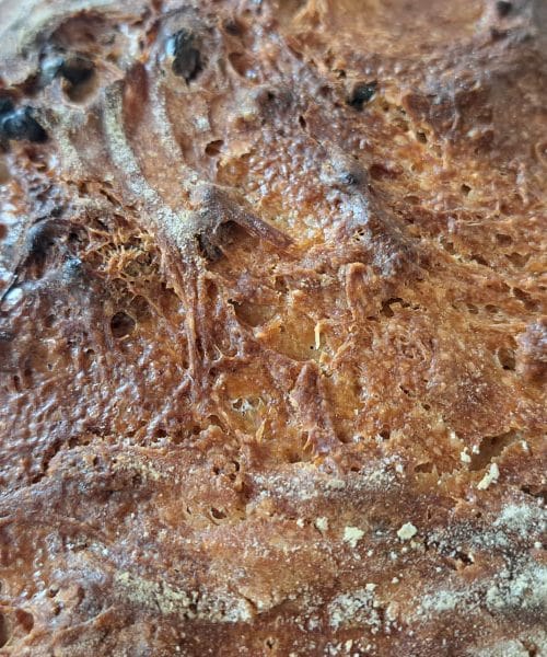 Če pečete kruh doma, nikar ne pozabite na to stopnjo – ključno za skorjo