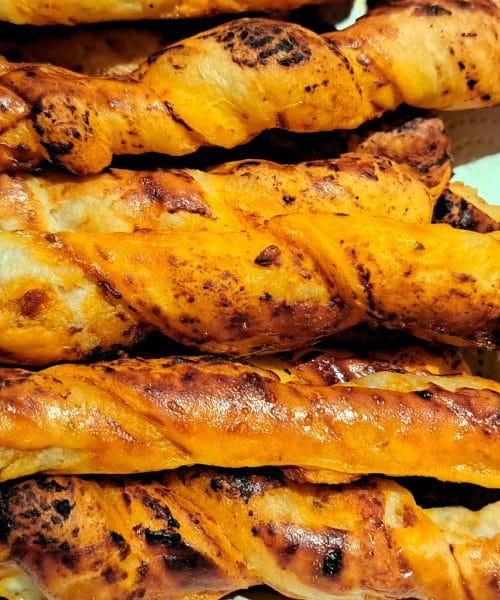 Recept za hrustljave kruhove palčke, ki izginejo z mize v nekaj minutah