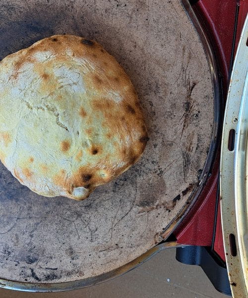 Tako spečete popolne lepinje v pekaču za pico – skrivnost je v temperaturi in testu