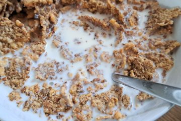 Zdrav zajtrk, ki ni dolgočasen – 5 idej za hiter in uravnotežen začetek dneva