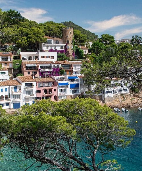 Španija na vrhu zaslužkarjev iz turizma, Hrvaška tik za Švico, Slovencev ni med petnajsterico