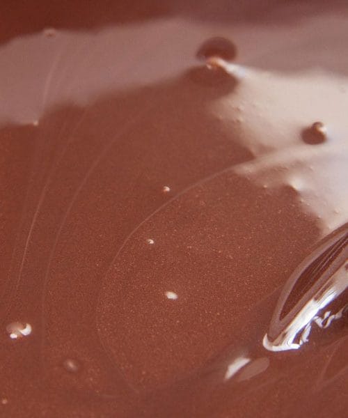 Kuharji to obvladajo, vi pa boste zdaj tudi: pravilno topljenje čokolade doma