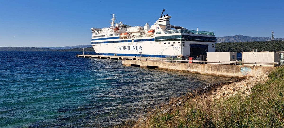 Jadrolinija sporočila, kdaj bodo znova vzpostavili linije proti Italiji