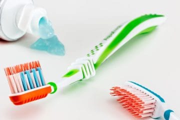 Zobna pasta ni le za zobe: teh 10 trikov v domu pozna presenetljivo malo ljudi