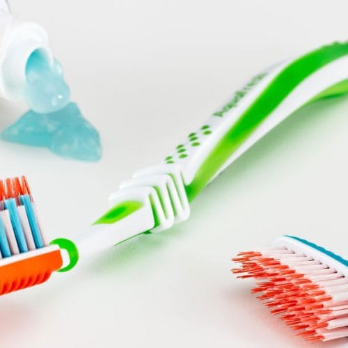 Zobna pasta ni le za zobe: teh 10 trikov v domu pozna presenetljivo malo ljudi