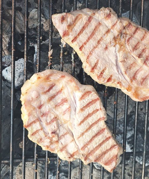 Skrivnost sočnega svinjskega zrezka na žaru, ki jo poznajo le redki