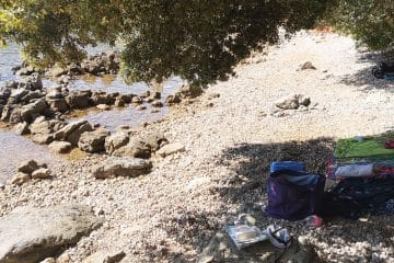 Slovenci na Jadranu: ta prizor na plaži se ponavlja vsako jutro že pred sedmo uro
