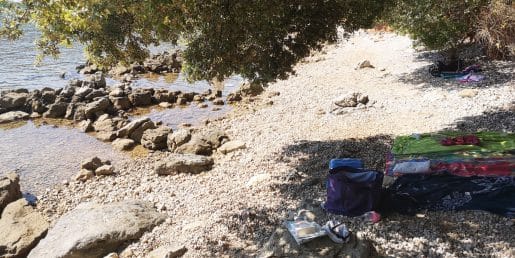 To na plaži skoraj izključno počnejo samo Slovenci, Hrvati pa se se zgražajo