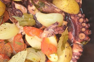 Kaj Slovenci največkrat naredimo za božično večerjo?