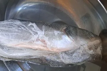 To je najpogostejša napaka pri odtajanju rib, zaradi katere izgubijo okus