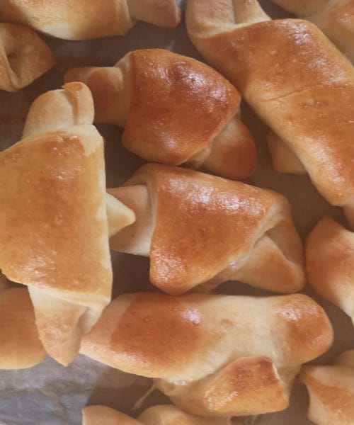 Kifeljčki za na pot: mehki, okusni in primerni za vsak dopustni nahrbtnik