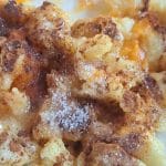 Marelični cmoki, cimet, sladkor