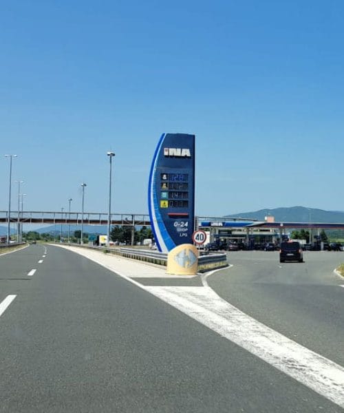 Gorivo bo dražje: zakaj je zdaj pravi trenutek za poln rezervoar