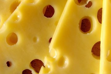 Najbolj zdravi siri, ki jih lahko vključite v vsakodnevno prehrano