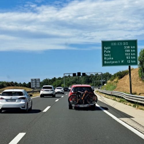 Ta del poti proti Dalmaciji odloči, ali boste stali ali vozili naprej