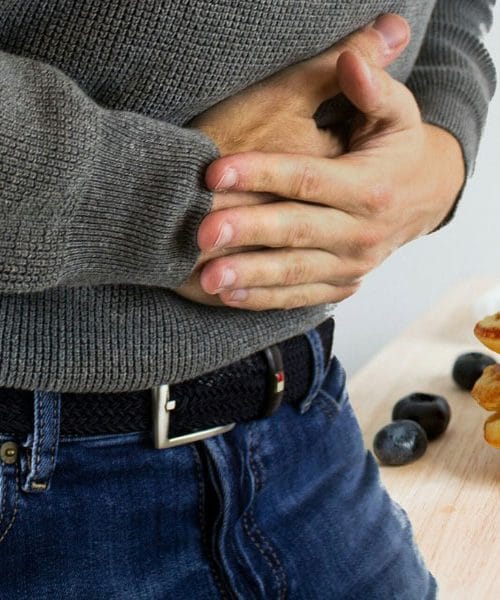 Kako se zaščititi pred potovalno drisko NIJZ razkriva ključne korake za varno popotovanje