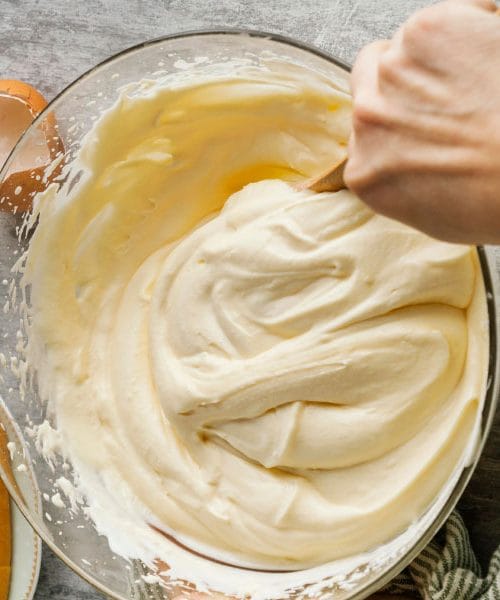 Mehke burger bombetke s skrivnostjo z vzhoda. Pekli jih boste znova in znova