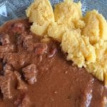 Goveji golaž s polento