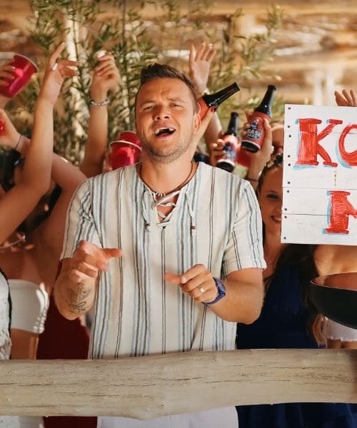 Luka Basi z novo skladbo Konoba (besedilo, tekst)