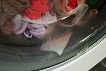 Danes svetujemo: Kako prepoznati, da je čas za čiščenje pralnega stroja?