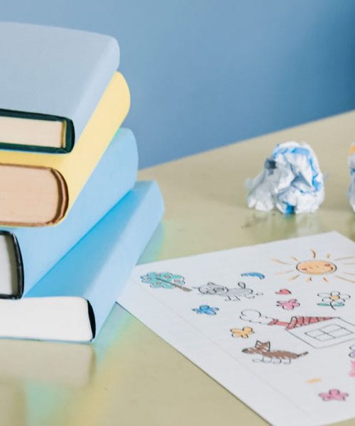 Tako uredite domačo mizo, da bo učenje lažje in bolj zabavno