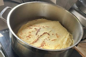 Recept za 50 palačink – koliko moke, mleka in jajc potrebujete za večjo družbo?