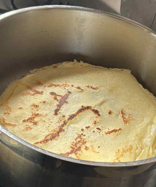 Tako lahko palačinke shranite več dni! Ena posoda, ki jo imate doma, dela čudeže