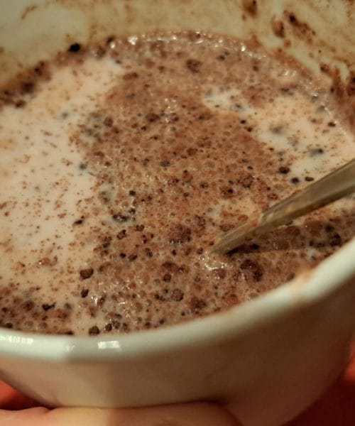 Pet trikov, s katerimi bo domači kakav z mlekom postal popoln napitek za hladne večere