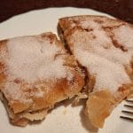 Jabolčni štrudl, navaden sladkor