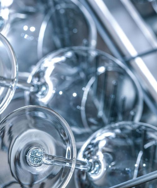 Pravilno nalaganje posode v pomivalni stroj za najboljše rezultate