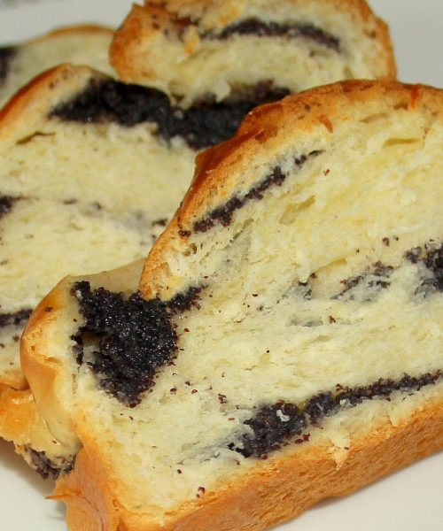 Prvi šolski dan in tradicija hrane z makom