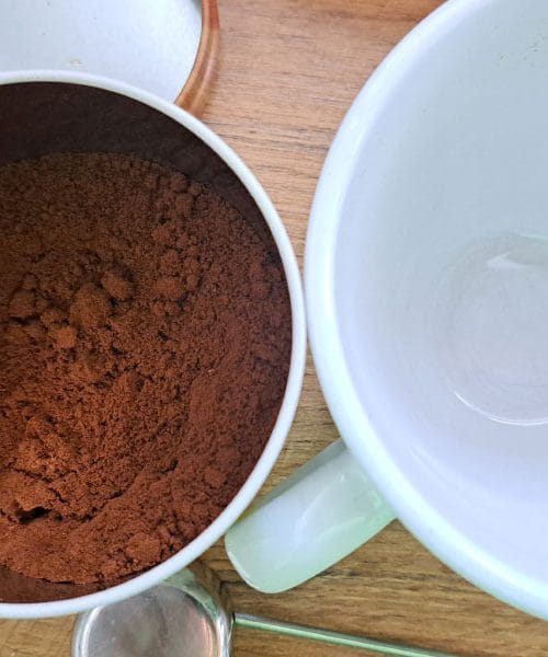 Najbolj enostaven trik za domačo pripravo kave, ki vas bo navdušil