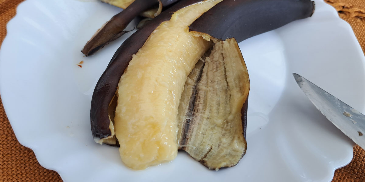 Pečene banane na žaru