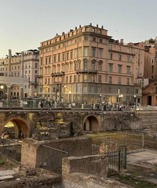 Sprehod skozi Trajanov forum v Rimu: kjer zgodovina danes še vedno govori