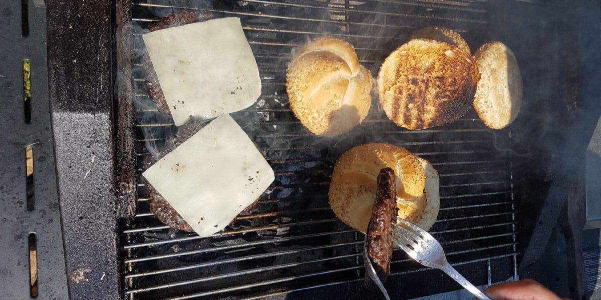 Burgerji in sir na pleskavico