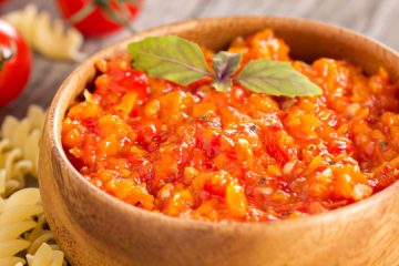 Kaj naj skuham danes za kosilo? Pet hitrih idej, ki rešijo dan