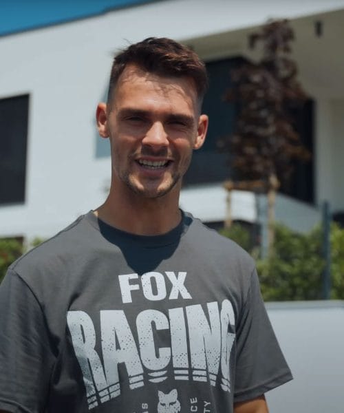 Tim Gajser razkril svoj sanjski dom in impresivno zbirko avtomobilov