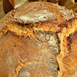 Zapečena skorja kruha