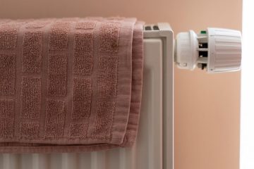 Mokre brisače na radiatorjih res pomagajo? To pravijo strokovnjaki