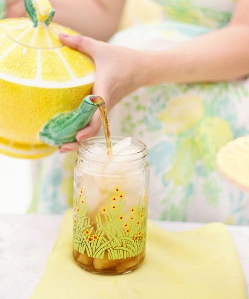 Devet toplih čajev, ki pozimi okrepijo telo in pomirijo um