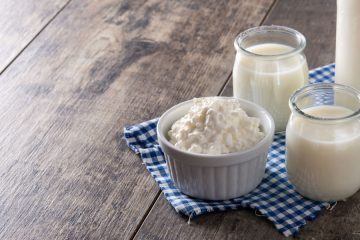 Pri kateri starosti lahko otroci začnejo piti kefir?