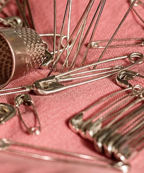 Od špindalce do puntipetta – kako različno Slovenci imenujemo isti predmet?